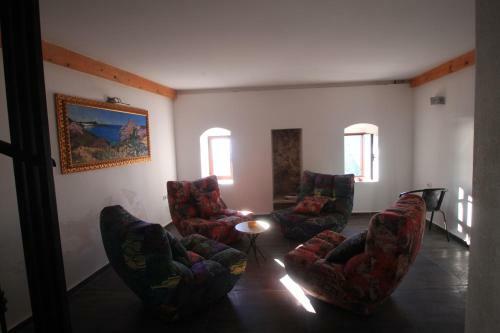 Villa Belvedere, Upper Qeparo