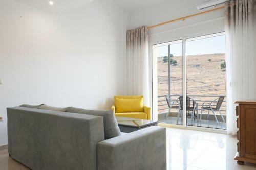 Llamana Apartment Himare