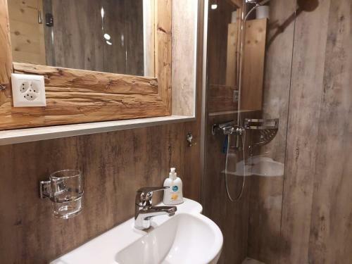 Apartment L�rchehuus