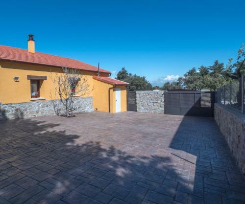 Casa Cantera Del Berrocal