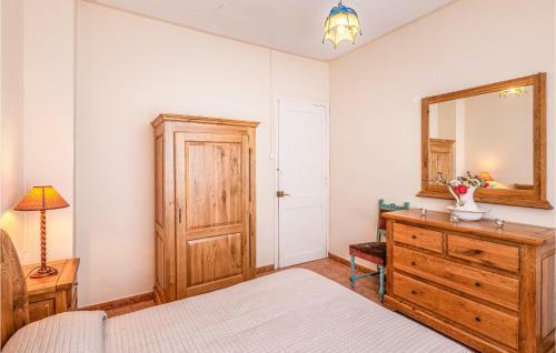 Two-bedroom Apartment In Osor