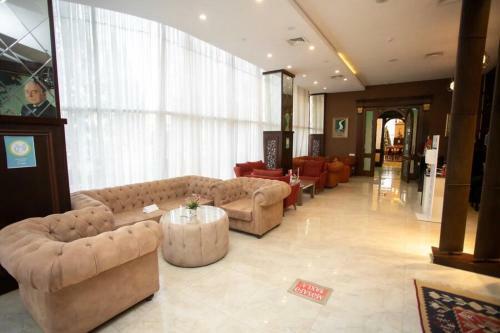 My Way Boulevard Hotel