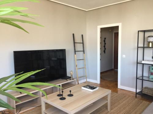 Apartamento ***nuevo Piso En Ourense Wifi Parking***