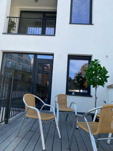 Isabel Apartments