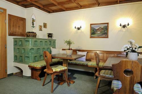 Bed & Breakfast Hotel Garni Albona