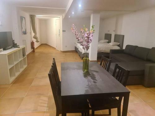 Apartamento Spacious Studio With Private Entrance