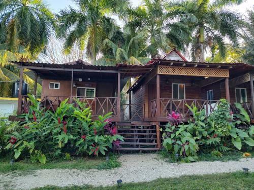 Papitos Bacalar Hotel And Marina