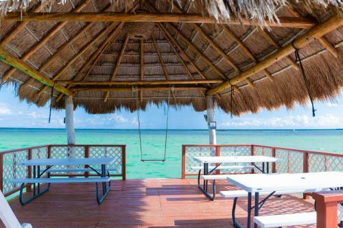Hotel Casa Aakal Lagoon Front