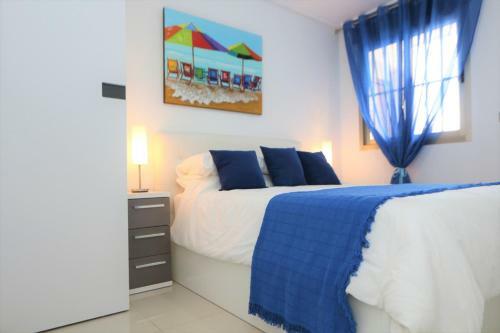 Apartamento Zenia Azul Ref 8270