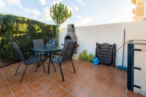 Pool-side Townhouse In Cabo Roig