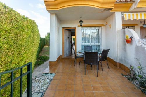 Pool-side Townhouse In Cabo Roig