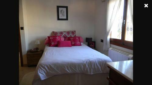 Gorgeous Detached Villa Available To Rent