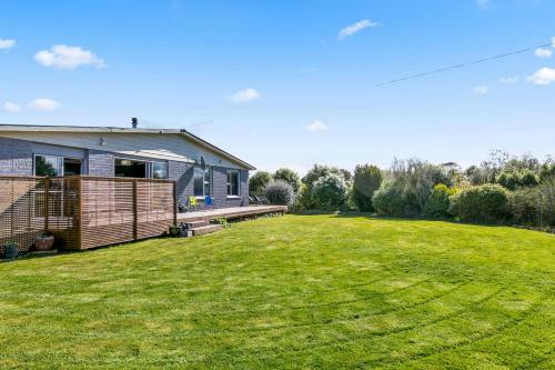 Sea Breeze Sanctuary - Karitane Holiday Home