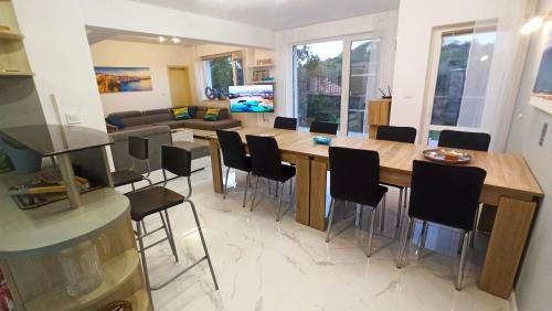 Arode Villa Ovidius