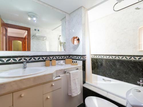 Apartamento Con Terraza Y Piscina A 500m Playa de Esquinzo