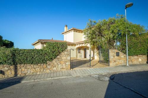 V013 - Villa Mas Isaac - Palau Saverdera
