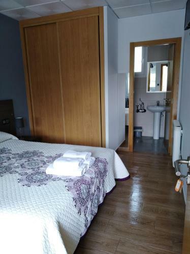Hostal O Cruceiro