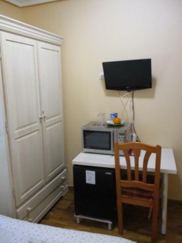 Albergue Hostal Becares