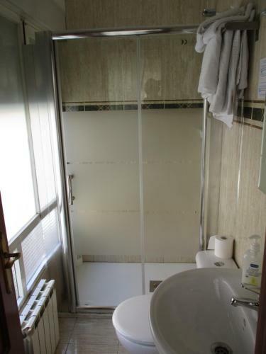 Albergue Hostal Becares