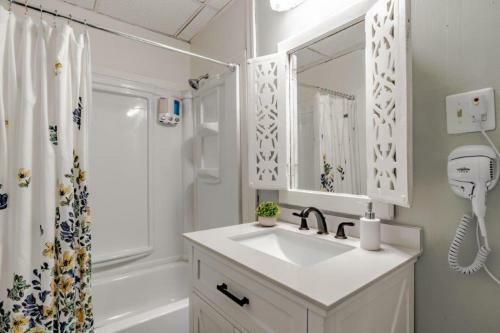 Apartamento Dauphin District Darling #1-downtown, Restaurants