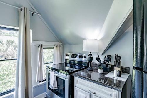 Apartamento Dauphin District Darling #3-downtown, Restaurants