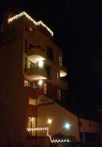Hotel Byalo More