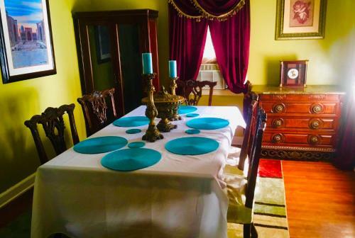 2 Bedroom Sleeps 6 Spacious Luxury Apartment 79