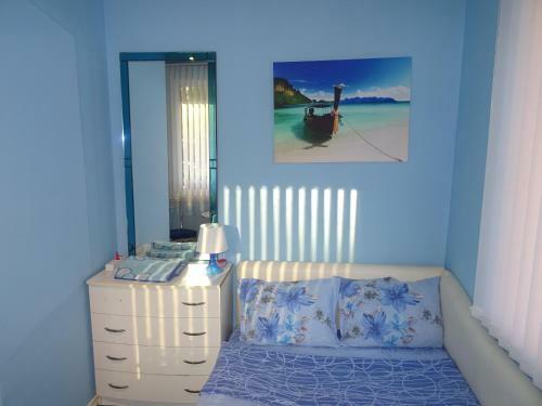 Hostal ???? ?? ????? ??-??-??**