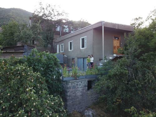 Hostal Nnn Guest House