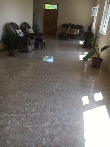 Hostal Nnn Guest House