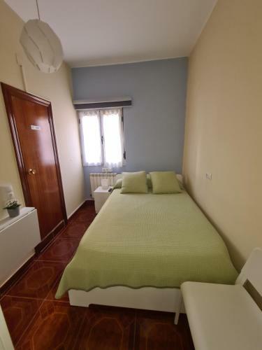 Hostal El Vasco Rooms