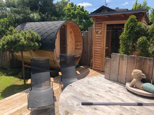 My Tiny Moos - Small Natural Garden Chalet