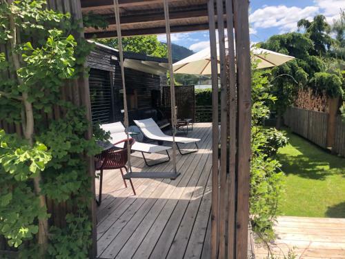 My Tiny Moos - Small Natural Garden Chalet