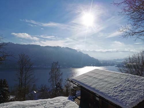 H�uschen Am Waldrand