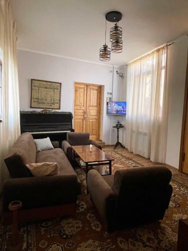 Vari Tun Apartment's