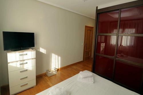 Apartamento , Wifi Y Garaje Cerca Del Centro