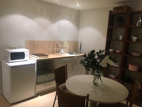 Apartamento Independiente Con Jard�n Privado