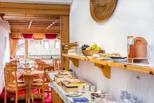 Bed & Breakfast Hotel Garni Ernst Falch