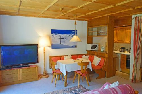 Aparthotel Alkira
