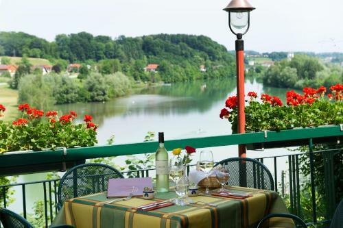 Eckhard Landhotel