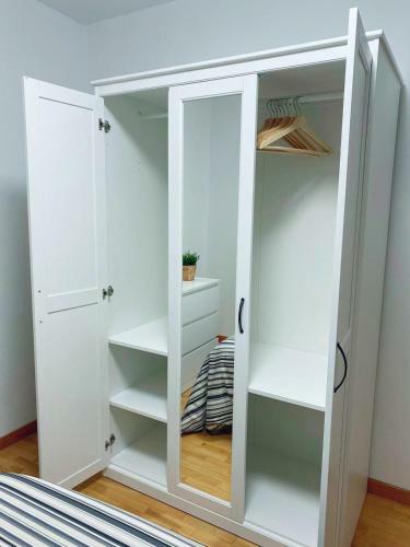 Apartamento Due�as (centro Ciudad, Plaza De Garaje)