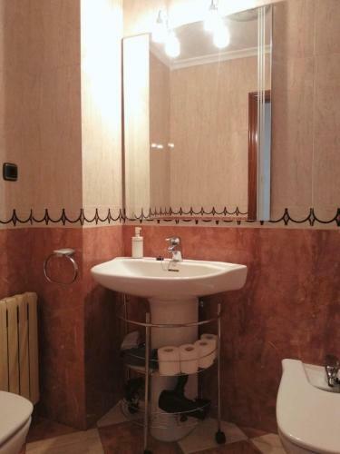 Apartamento Due�as (centro Ciudad, Plaza De Garaje)