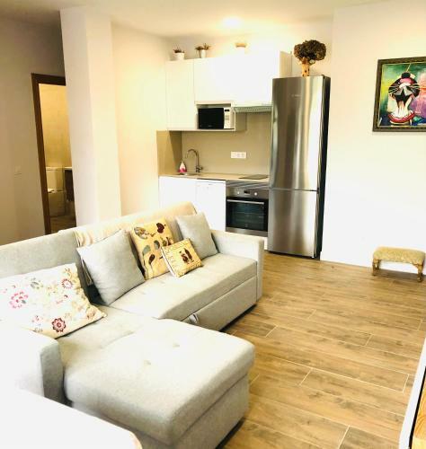 Rosales Apartamento Con Jard�n