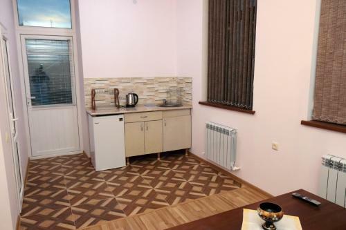 Hostal Vanand Guest House