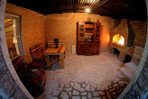 Hostal Vanand Guest House