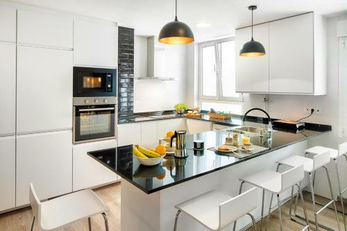 Apartamento 4 Estaciones - Tu Hogar En El Coraz�n de Oviedo