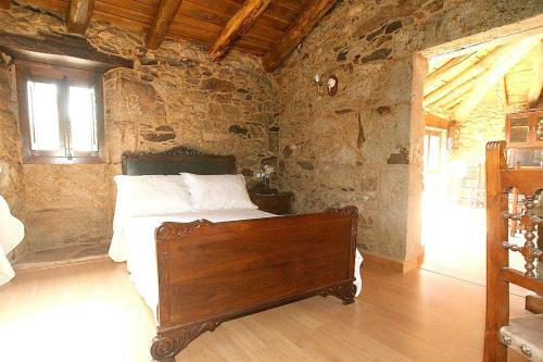 2 Bedrooms House With Wifi At Paradela