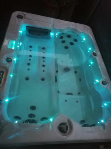 Bed & Breakfast Nueva Suite Jacuzzi Relax Beach & Mountain