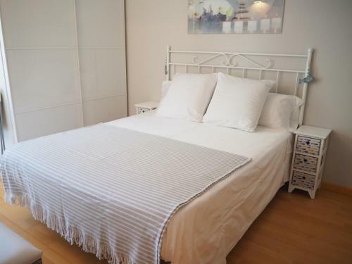 Apartamento Moderno Con Parking En Palam�s
