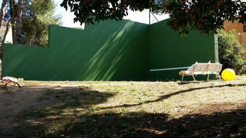 Casa Con Jard�n A 25 Metros de La Playa. La T.